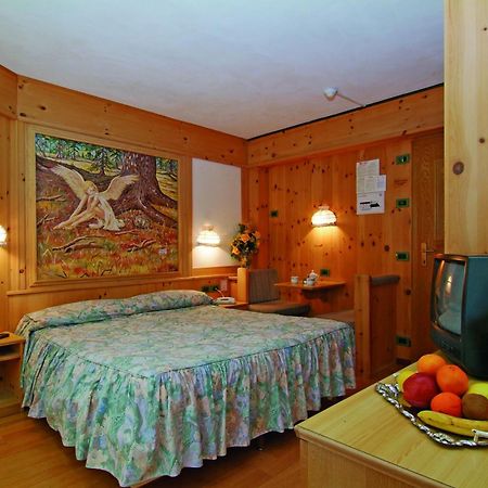 Hotel Erika Madonna Kültér fotó