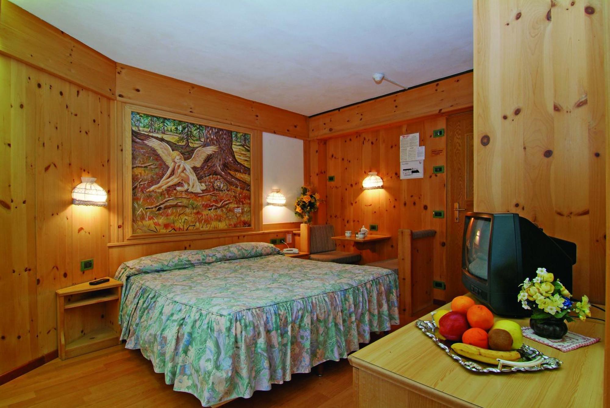 Hotel Erika Madonna Kültér fotó